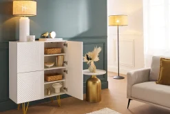 Fashion Miliboo Aparador alto de diseño con 4 puertas y grabados de metal blanco mate y dorado 86 cm OZEN