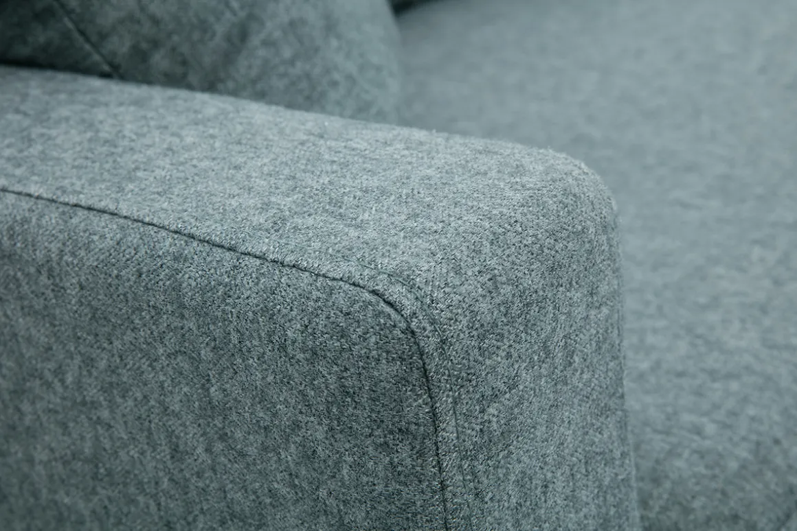 Discount Miliboo Chaise longue nórdica de tela verde grisáceo y madera maciza clara 190 cm BERTILLE