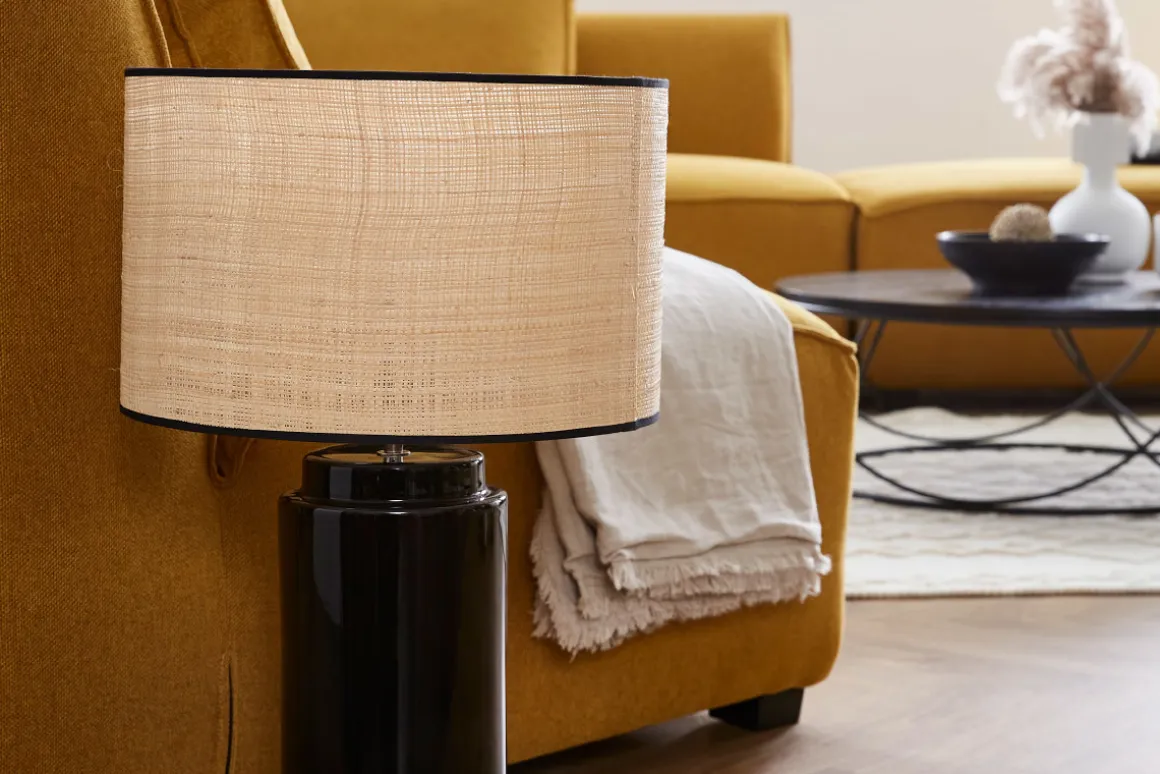Cheap Miliboo Lámpara de mesa de cerámica esmaltada negra con pantalla de rafia BERRO