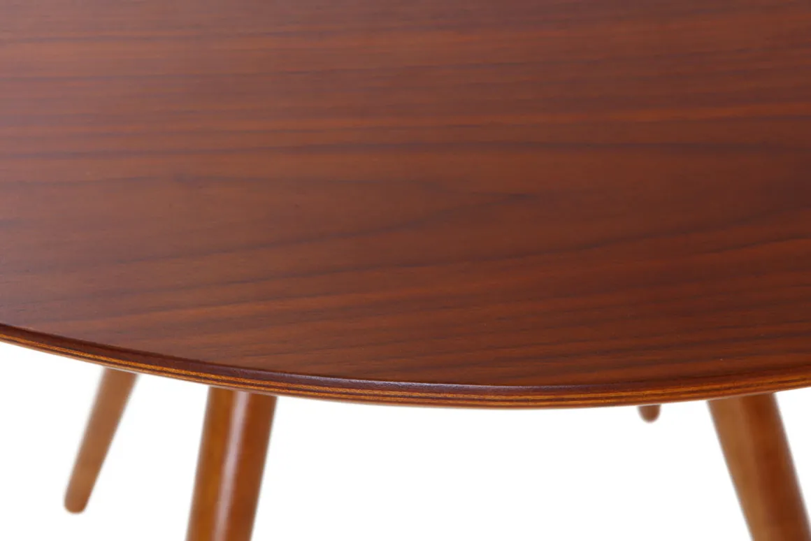 Shop Miliboo Mesa de comedor diseño redondo nogal D90 ARTIK