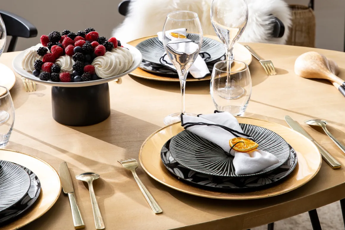 New Miliboo Mesa de comedor oval en mango macizo L160 x l90 cm VIBES