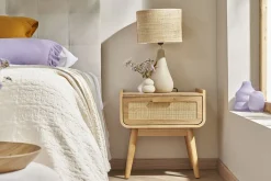 Discount Miliboo Set de 2 mesillas de noche con cajón de madera maciza clara y caña de ratán 50 cm ATHÈNE