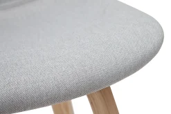 Store Miliboo Set de 2 taburetes de cocina nórdicos gris claro y madera 65 cm NONIE
