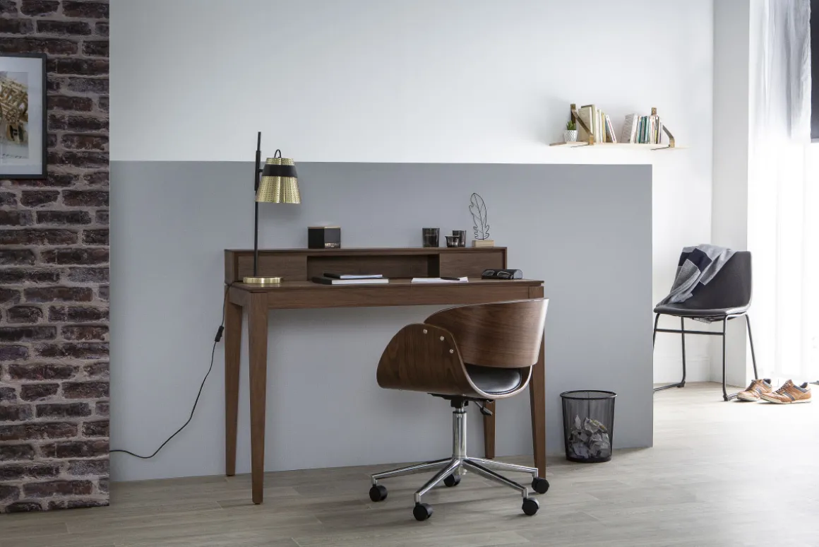 Outlet Miliboo Silla de escritorio nogal y negro con ruedas BENT