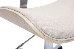 Flash Sale Miliboo Silla de oficina con ruedas de diseño en tela de terciopelo beige, madera de roble claro y metal MALMO