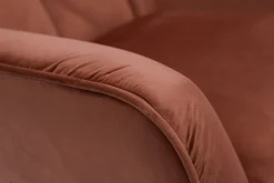 Outlet Miliboo Sillón de terciopelo rojo y madera maciza de caucho AVERY
