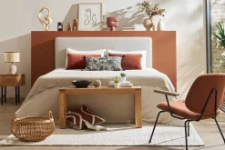 Outlet Miliboo Sillón moderno de borreguillo color terracota, metal negro y madera oscura BARNET