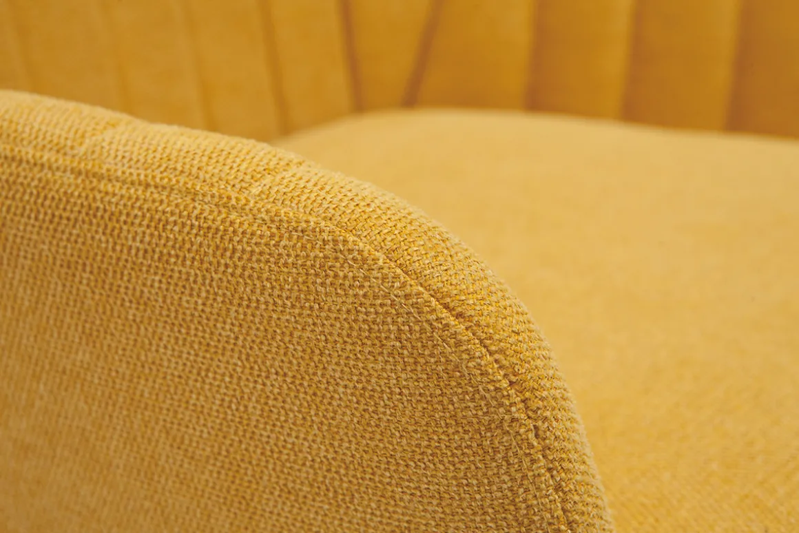 Clearance Miliboo Sillón moderno de tela efecto aterciopelado texturizado amarillo mostaza y metal negro GASTON