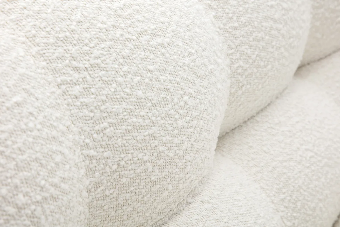 Shop Miliboo Sofá cama nórdico 3 plazas de borreguillo blanco y madera clara YUMI