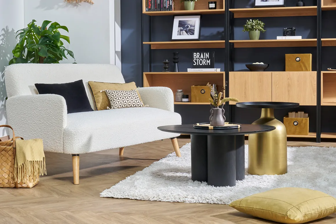 Discount Miliboo Sofá nórdico 2 plazas de borreguillo y madera clara ISKO