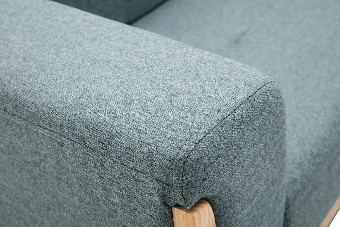Discount Miliboo Sofá nórdico 2 plazas de tela verde grisáceo y madera clara FJORD