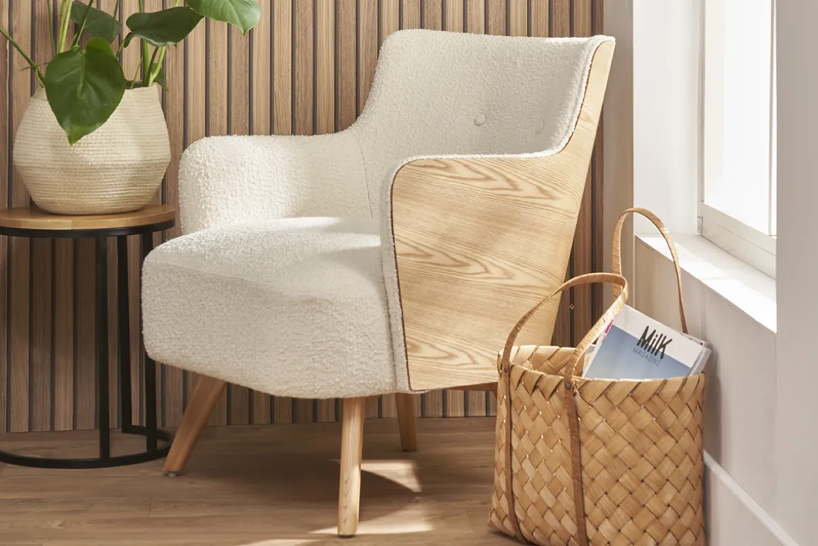 Fashion Miliboo Sofá nórdico efecto borreguillo y madera VALMY