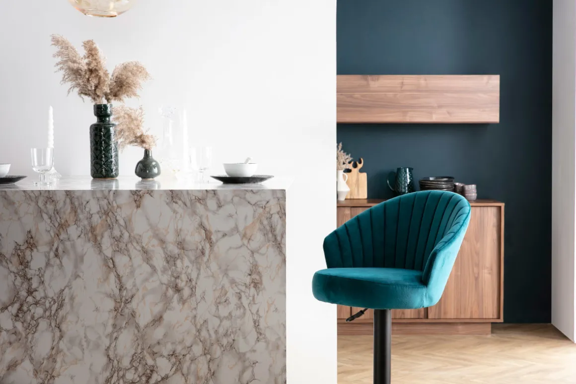 Fashion Miliboo Taburete de bar terciopelo azul petróleo IZAAC
